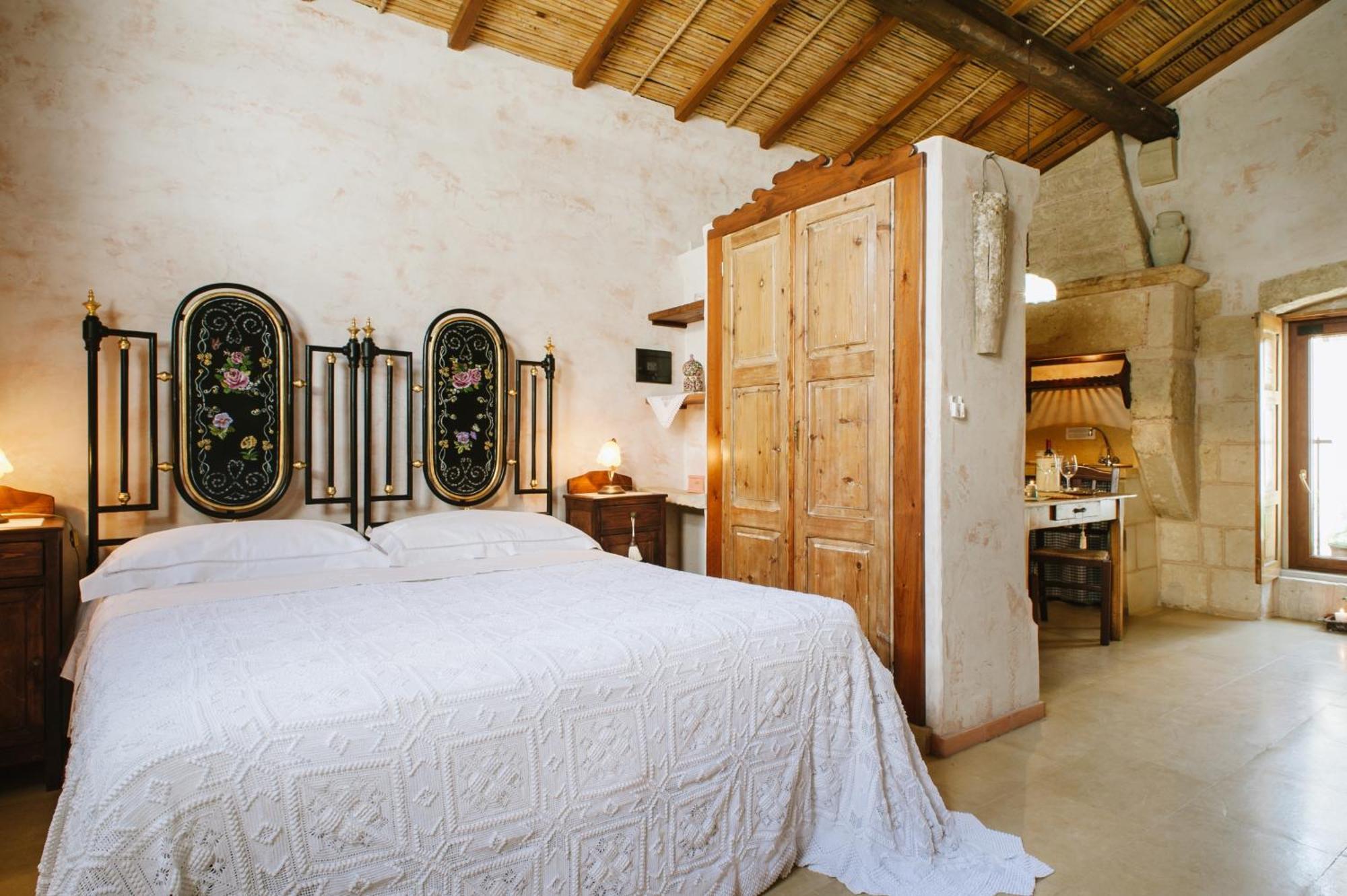 Borgoterra Bed & Breakfast Martano Dış mekan fotoğraf